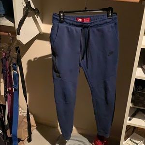 Nike tech fleece joggers
